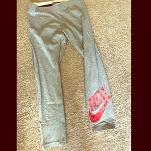 Nike capris